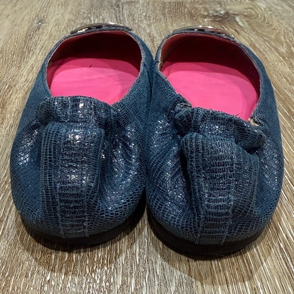 Lilly Pulitzer Size 9.5 Blue / Gold Logo Flats with Pink Insole - Picture 3 of 10